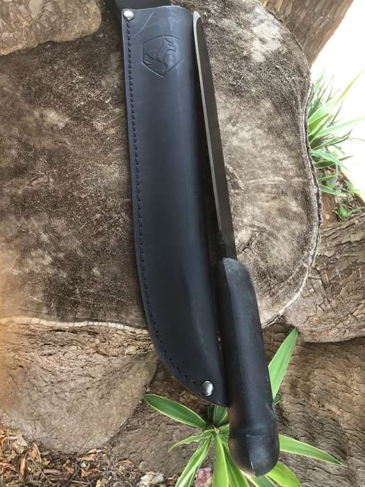 CONDOR KUMUNGA CAMP KNIFE 10-1/4 BLACK CARBON STEEL BLADE, POLYPROPYLENE HANDLE, LEATHER SHEATH