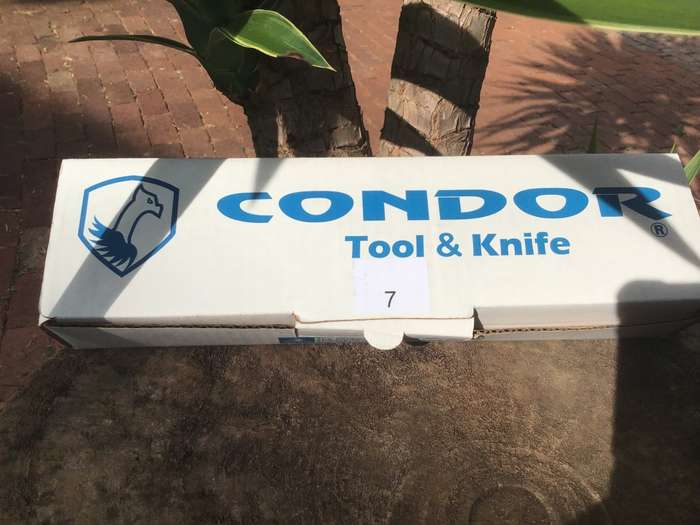 CONDOR DESERT ROMPER 4.5 CARBON STEEL BLADE, MICARTA HANDLE, LEATHER SHEATH