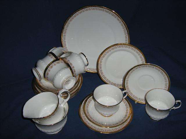 ELIZABETHAN " CLASSIC " TEA SET