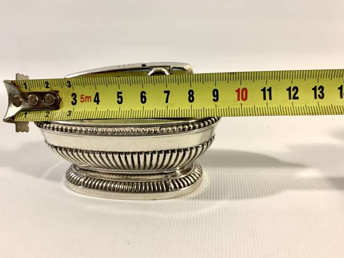 Silver Plated Ronson Queen Anne Table Lighter