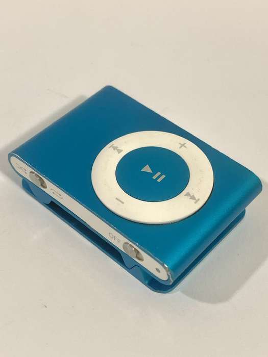 Apple iPod Shuffle Bundle -  2nd Generation (Factory Reset)