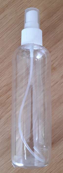 ** Bulk Lot - 5 x 250 ml Plastic bottle with matching spray caps **