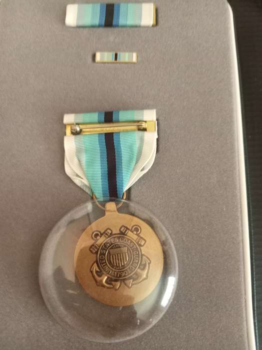 USA Artic medal in original presentation box