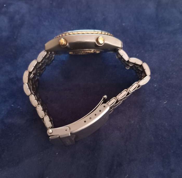 Vintage  Citizen WR 100 Titanium Chronograph Alarm Men`s Watch. 100% working serviced yesterday.