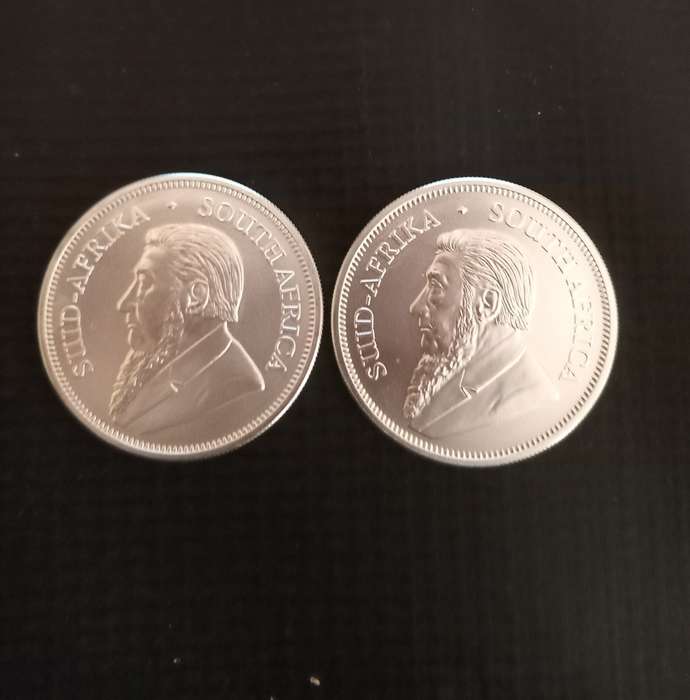 Two 2019 Uncirculated 1 Onz Silver Krugerrand.