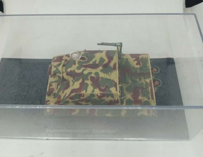 1945 Sturmmorserwagen Germany die cast tank 11cmx6cm