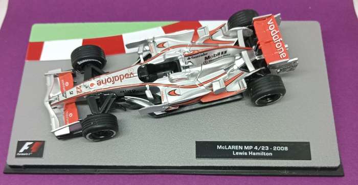 McLaren MP4/23 die-cast model car - 2008 - Lewis Hamilton - scale 1/43