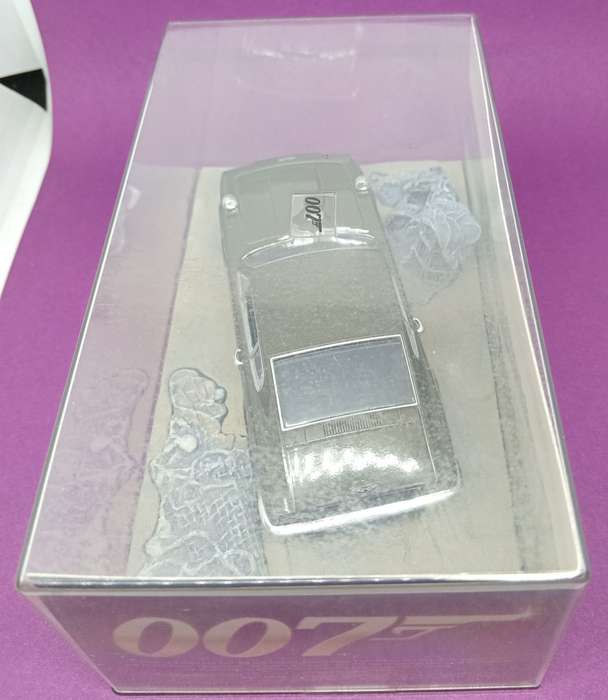 007 Aston Martin DBS On Her Majesty Secret Service  scale 1/43. Sealed with book