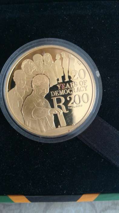 20 Year Democracy 2014 1 oz Gold 24Ct