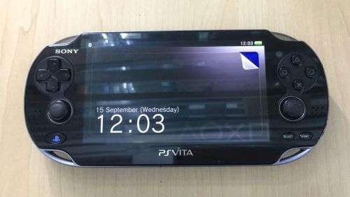PS VITA PCH-1004 128GB WITH 40 GAMES LOADED