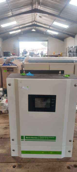 Massive REVO 2 ON/ OFF D 5.5KV, 48VDC, 130A HYBRID SOLAR INVERTER