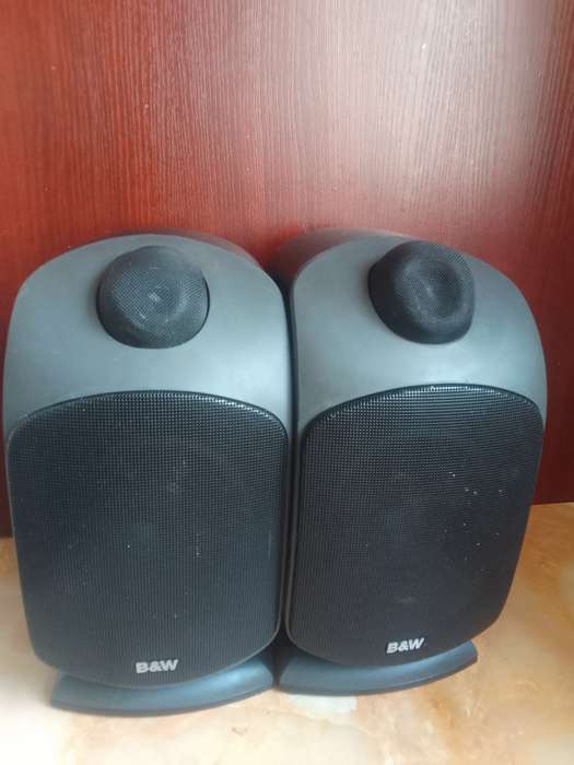 High End B&W Leisure Monitor-1 Speakers in excellent condition