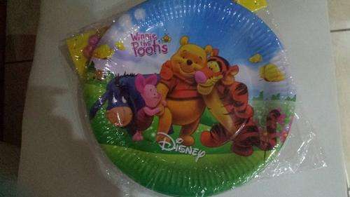 Winnie the Pooh party plates(10)