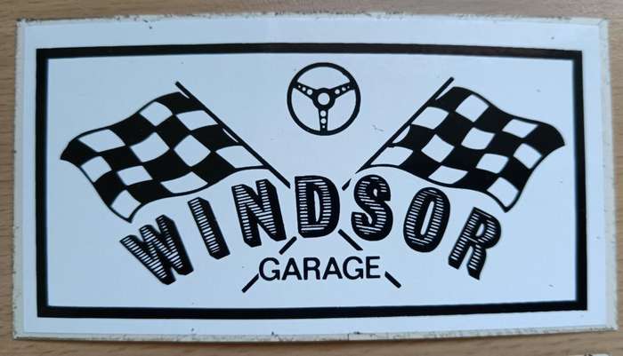 Lot of 4 vintage Windsor Garage Parow decal stickers