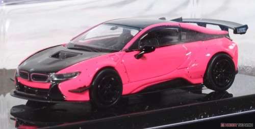 BMW i8 - Liberty Walk - Hot Pink with Black accent