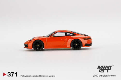Porsche 911 (992) Carrera 4S - Lava Orange
