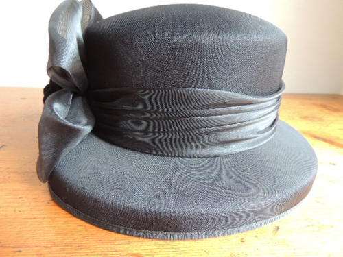VINTAGE HAT