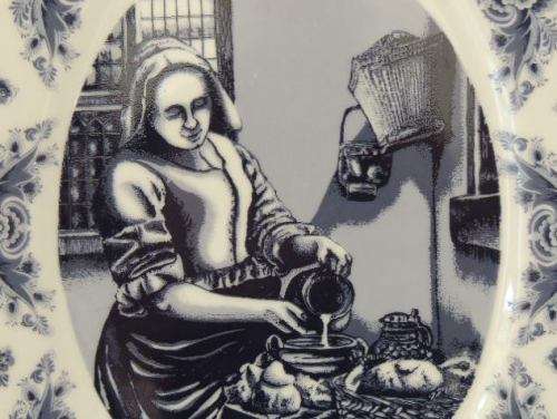 DELFT SPECIAL LIMITED COLLECTOR'S EDITION OVAL PLATE - "THE MAID SERVANT"
