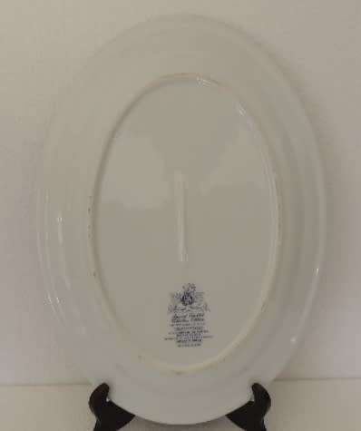 DELFT SPECIAL LIMITED COLLECTOR'S EDITION OVAL PLATE - "THE MAID SERVANT"