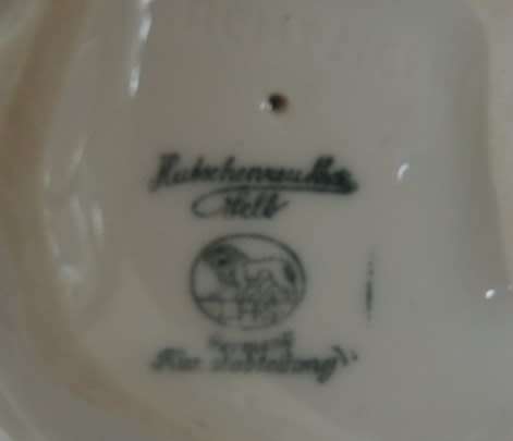 Hutschenreuther Seated Cat