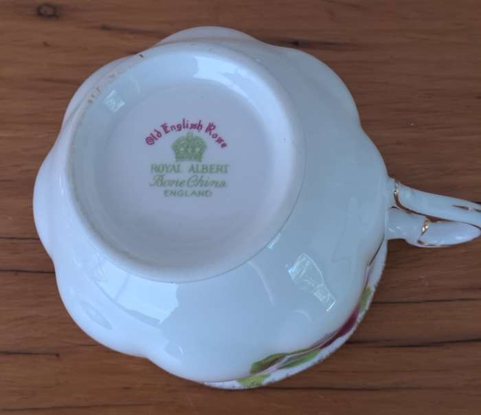 Royal Albert Trio - Old English Rose (PRICE REDUCED)