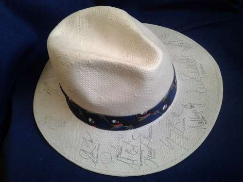 PROTEAS *autographed* hat