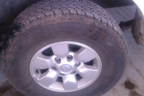 Toyota D4Dhilux 6 stud raised body, 15 inch. good tyres