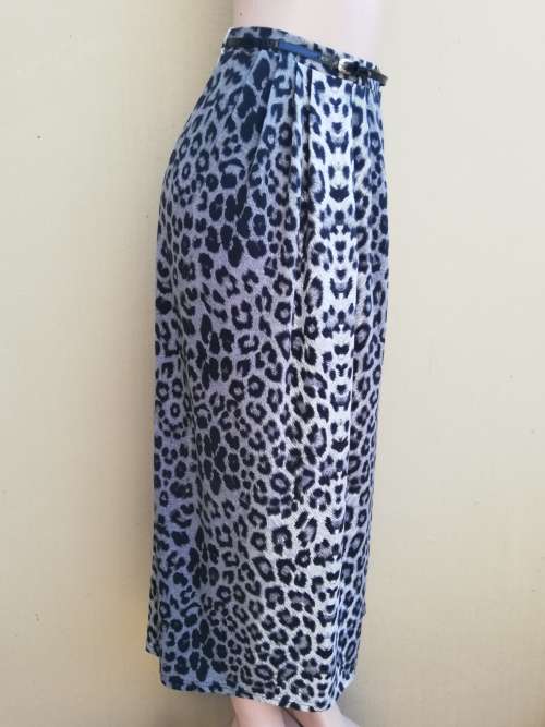 LEOPARD PRINT MAXI SKIRT WITH BELT - GREY (32)