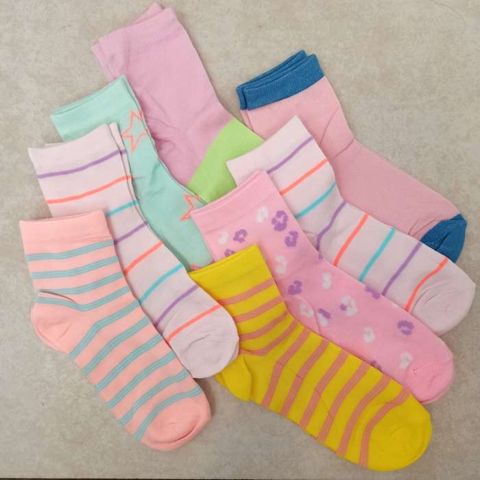 8 PAIRS of Ladies Ankle Socks