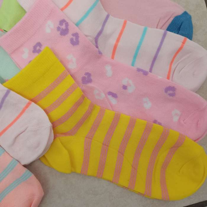 8 PAIRS of Ladies Ankle Socks