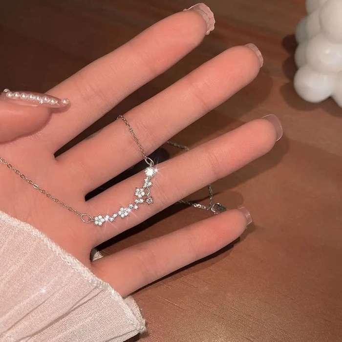925 Silver CZ Star Clavicle Necklace