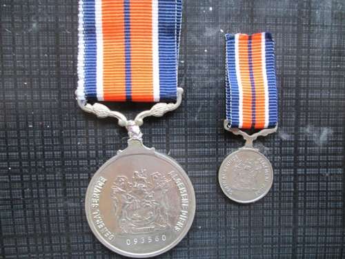 SADF FULL MEDAL WITH MINIATURE - GENERAL SERVICE/ALGEMENE DIENS