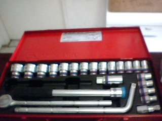 King Tony 23 Piece 1/2 inch drive socket set (Shipping R100)