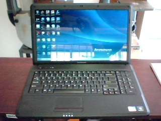 Lenovo G550 Laptop + Charger (Shipping R80)
