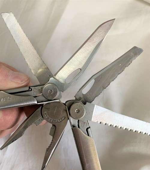 Leatherman Wave Multitool Knife.