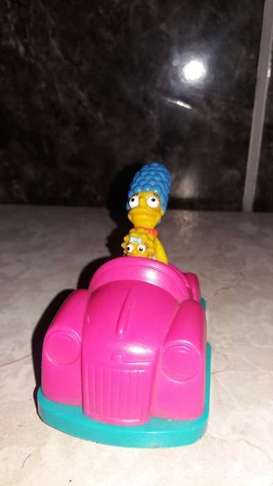 1998 Marge and Maggie Simpson Vechile Figure