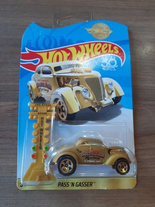 HotWheels Hot Wheels Pass n Gasser