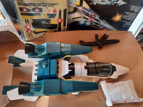 ROBOTECH 1986 Complete Boxed Harmony Gold Veritech Fighter (UNUSED) Vintage Figure