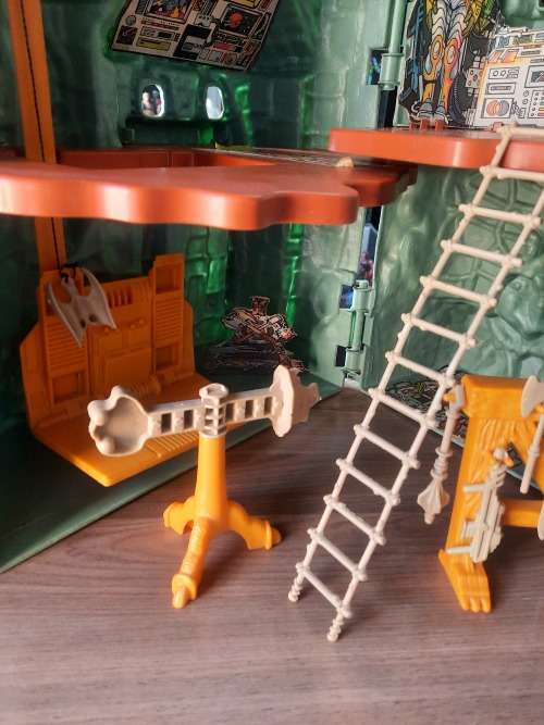 1981 Complete Castle Grayskull of He-Man-Masters of the Universe 24 (MOTU) Vintage