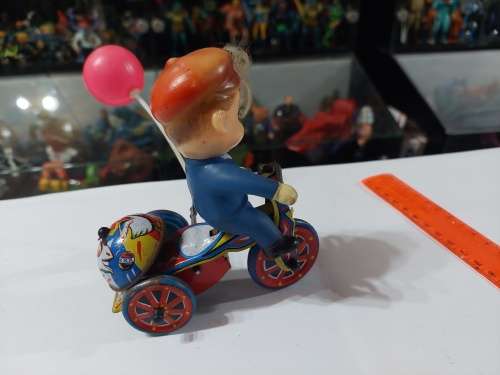Vintage WIND UP TOY
