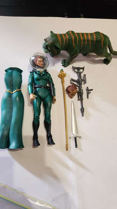 MOTUC Complete QUEEN MARLENA AND GRINGER Masters Of The Universe Classics Figure He-Man