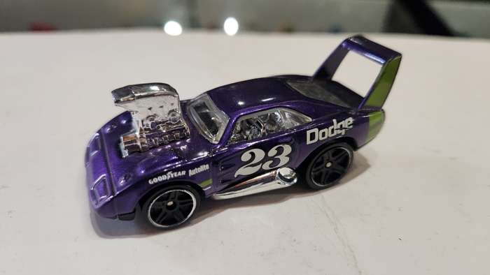 2003 HotWheels 69 Dodge Daytona