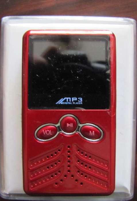 Slim MP3 Player with FM tuner