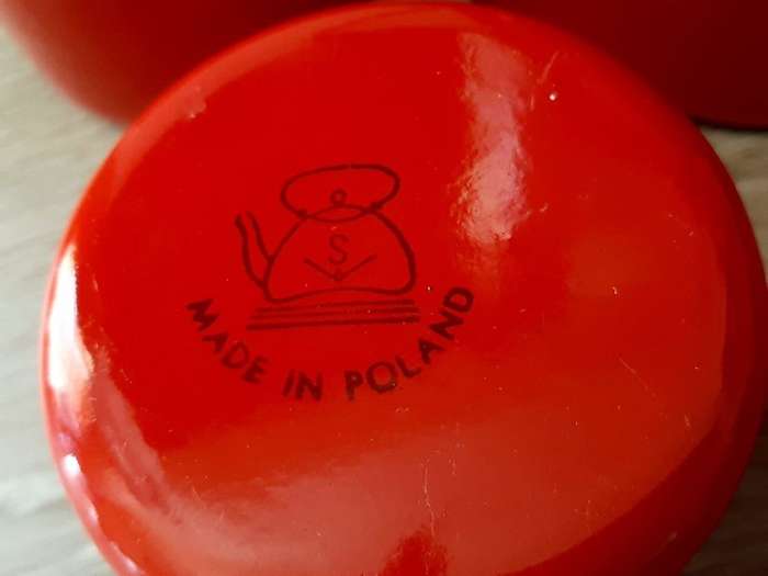 NEW! Red enamel Coffee/Tea Set *POLAND Enamelware* Cofee/Tea pot, Milk jug, sugar & 7 mugs