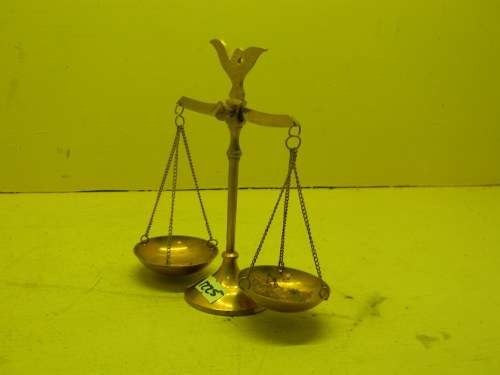 SMALL BRASS SCALE