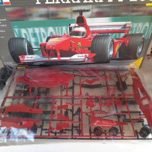 Revell Ferrari F1 2000 Plastic Model Kit Mint Boxed