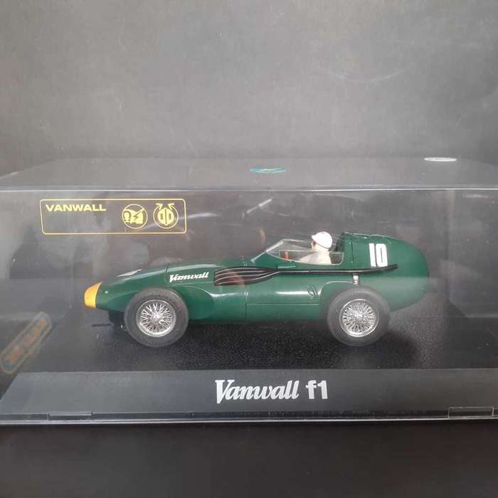 Scalextric C2552 Vanwall F1 #10 Boxed