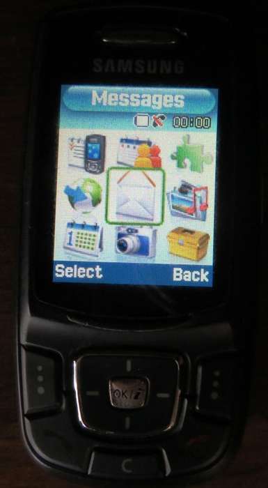 Samsung SGH-E370 with Charger