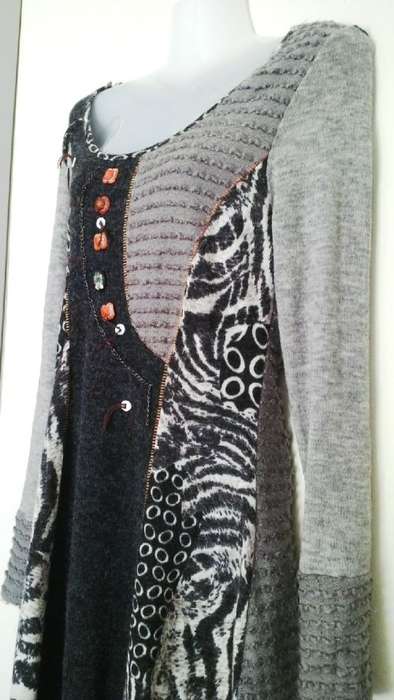 Funky Fine Knit Dress in Grey and Black with Animal Print,  Chains and buttons Size small