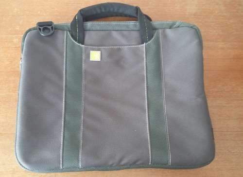 Case Logic laptop bag - 32 inch